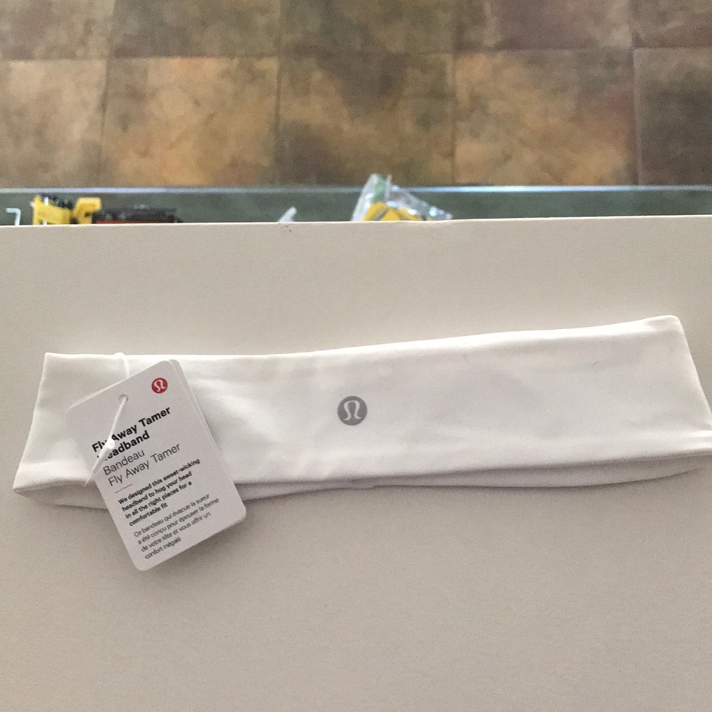 LuluLemon Fly Away Tamer Headband